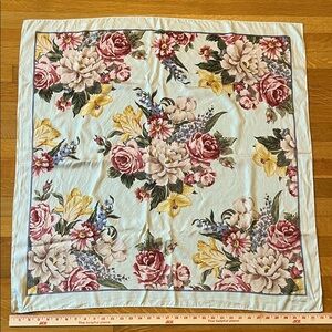 Polo Ralph Lauren ✨ Light Blue Floral Silk Scarf 34 x 34
